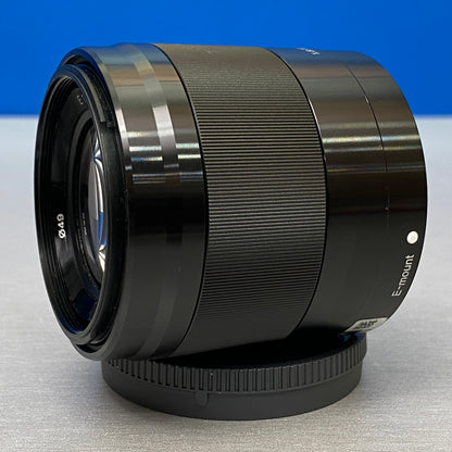 Sony E 50mm f/1.8 OSS