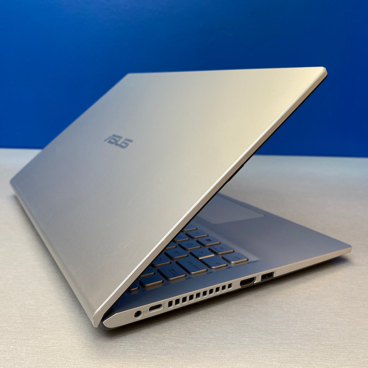ASUS VivoBook F515EP | 15.6" FHD (i3-1115G4/8GB/512GB SSD/GeForce MX330 2GB)