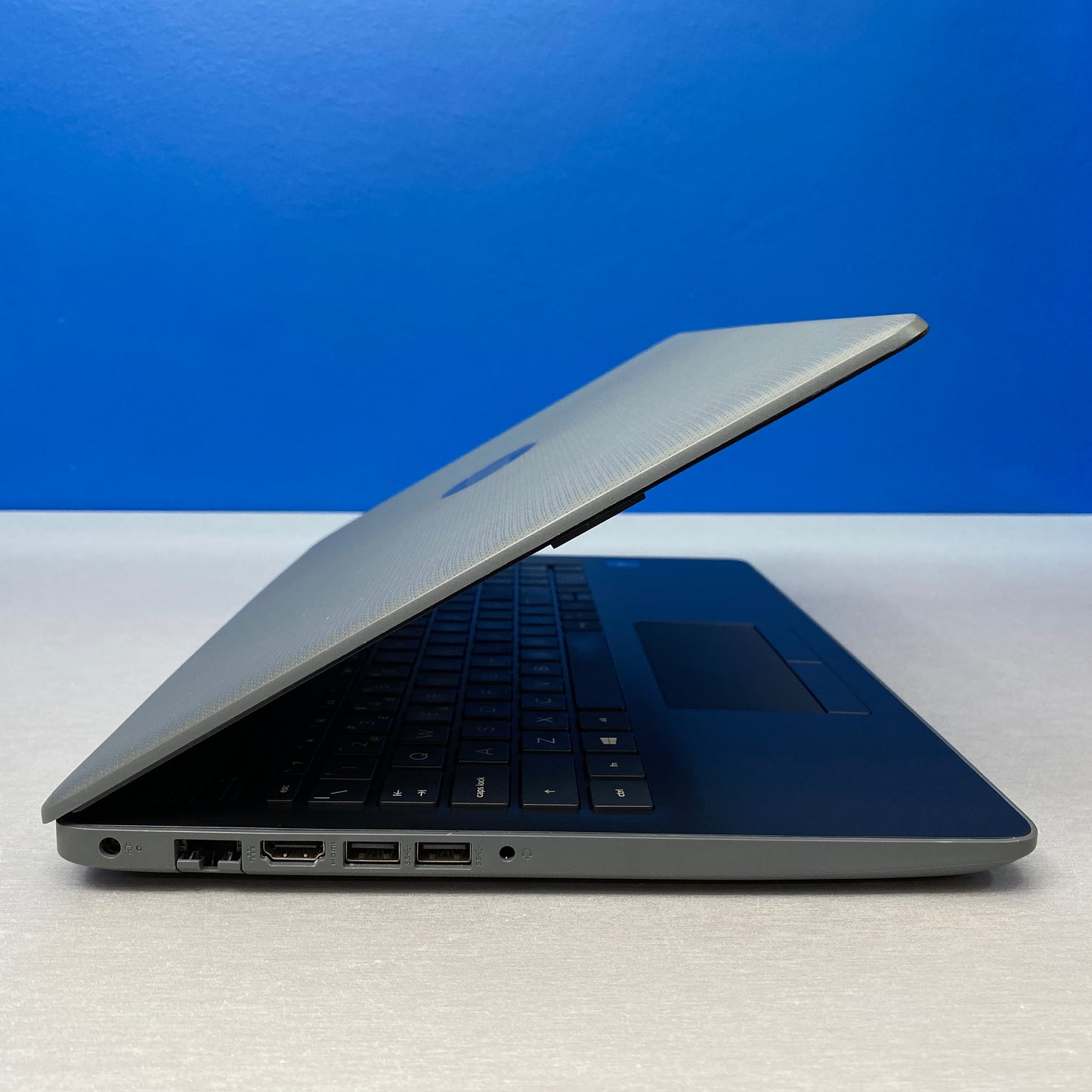 HP 15-DA0036NP | 15.6" HD (Celeron N4000/8GB/256GB SSD)