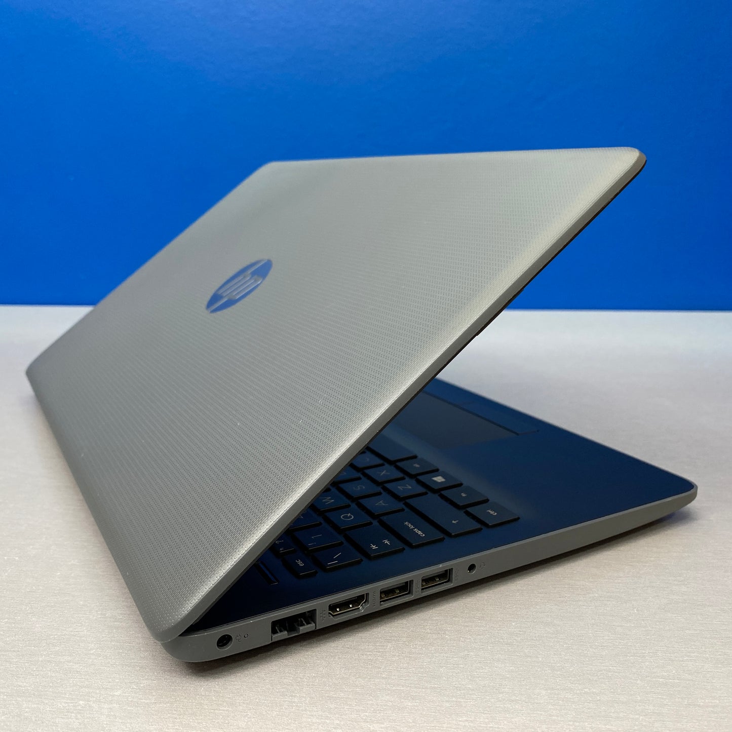 HP 15-DA0036NP | 15.6" HD (Celeron N4000/8GB/256GB SSD)