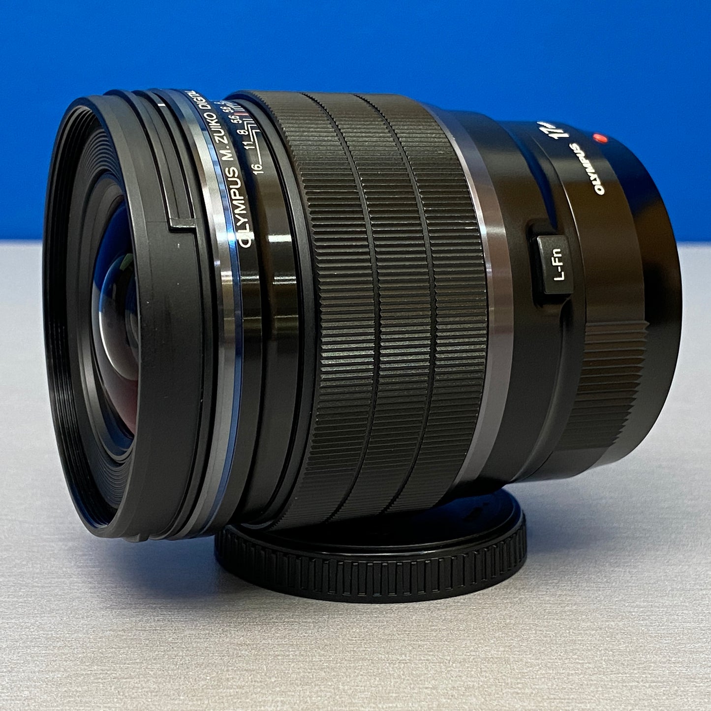 Olympus M.Zuiko Digital ED 17mm f/1.2 PRO