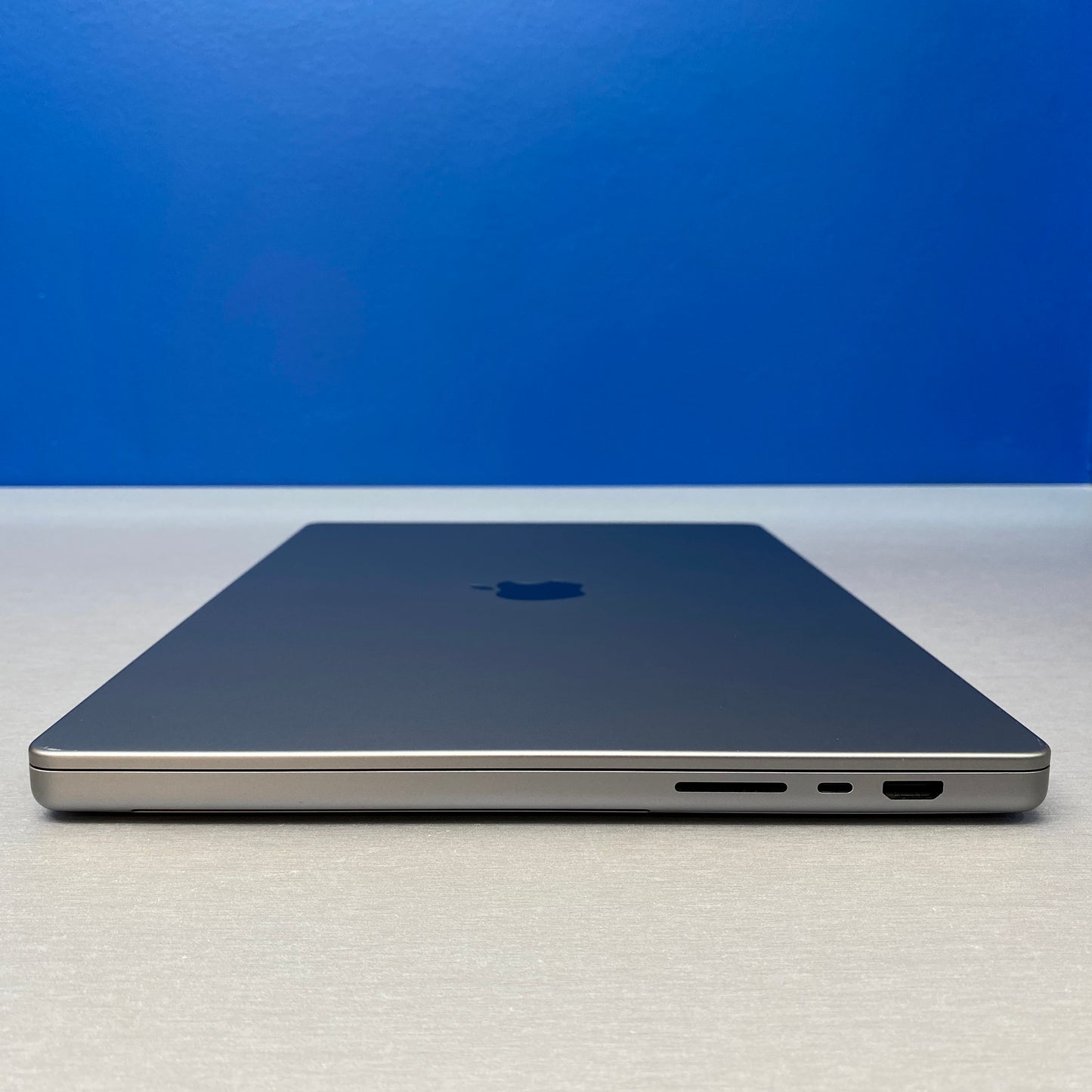 Apple MacBook Pro 16" (2021) - M1 Pro 10-Cores/16GB/512GB SSD