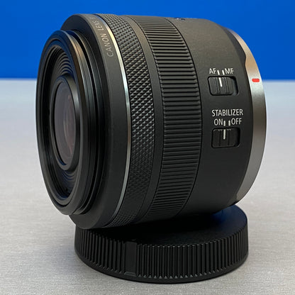 Canon RF 35mm f/1.8 Macro IS STM