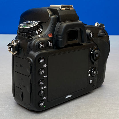 Nikon D610 (Corpo) - 24.3MP