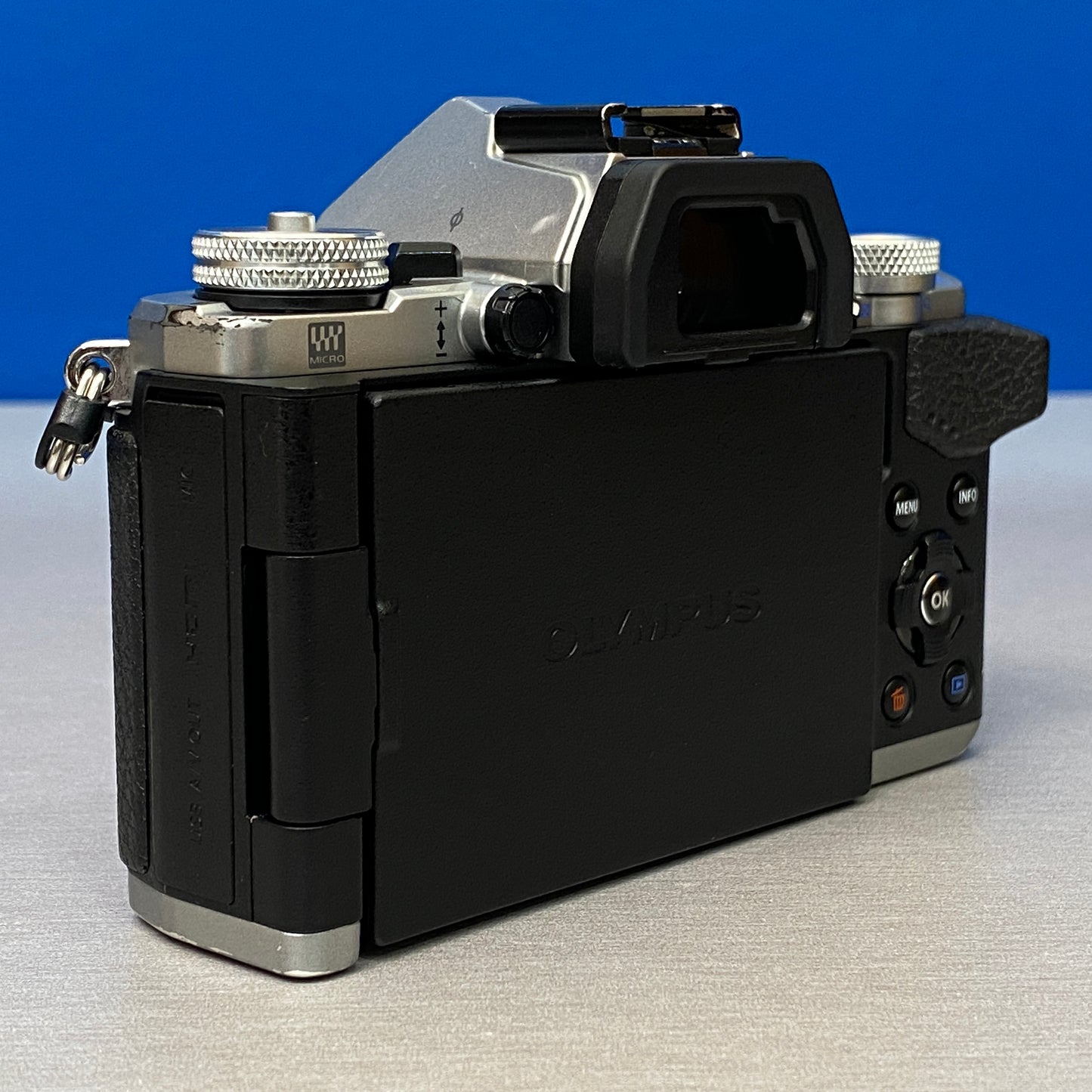 Olympus OM-D E-M5 Mark II (Corpo) - 16.1MP