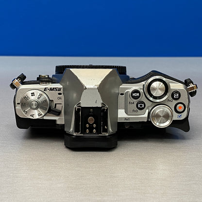 Olympus OM-D E-M5 Mark II (Corpo) - 16.1MP