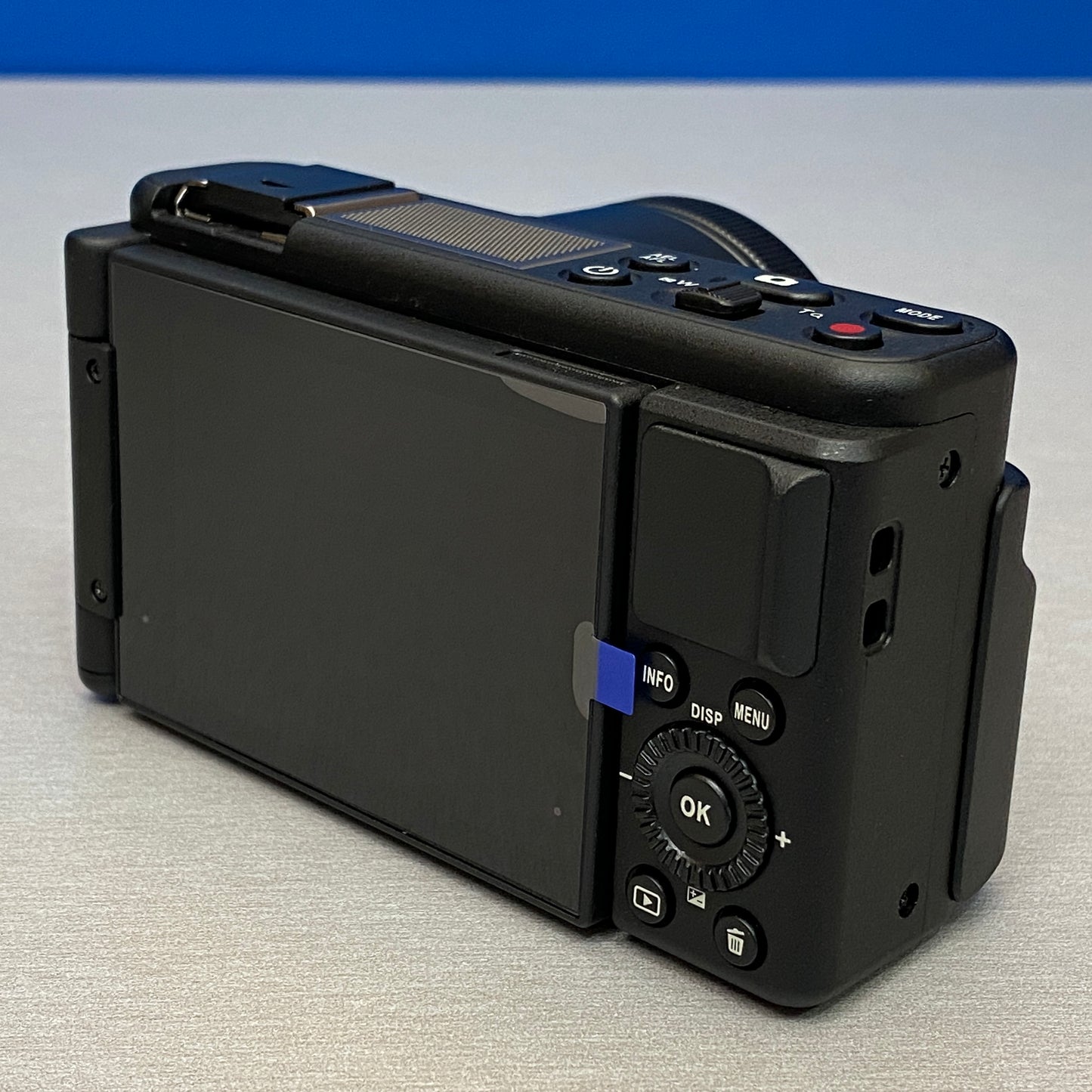 Yashica City 200 (72MP) - Black - NOVA