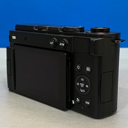 Panasonic Lumix S9 (Corpo) - 24.2MP | NOVA