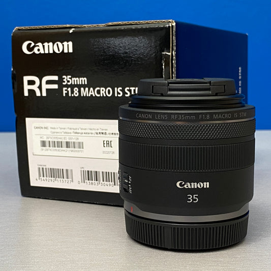 Canon RF 35mm f/1.8 Macro IS STM