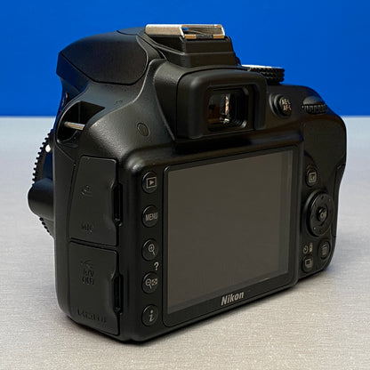 Nikon D3300 (Corpo) - 24.2MP