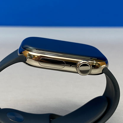 Apple Watch Series 10 GPS + Cellular (46mm) - Titanium Natural