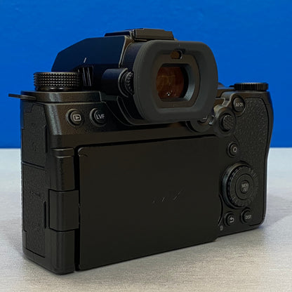 Panasonic Lumix DC-S5 IIX (Corpo) - 24.2MP | NOVA