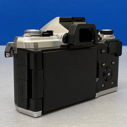 OM System OM-3 (Corpo) - 20.4MP