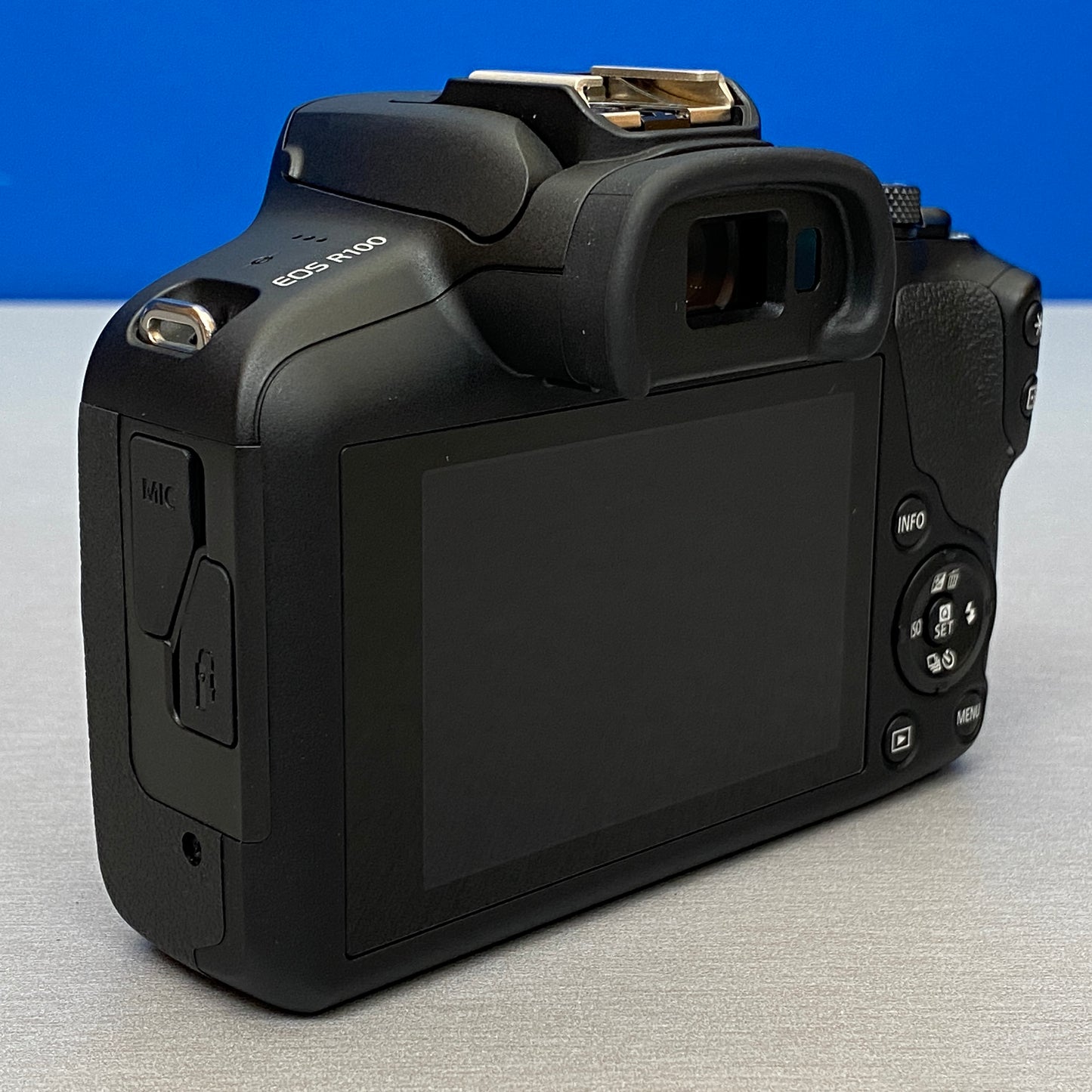 Canon EOS R100 (Corpo) - 24.1MP