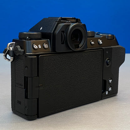 Fujifilm X-S20 (26.1MP) + XF 16-50mm f/2.8-4.8 R LM WR | NOVA