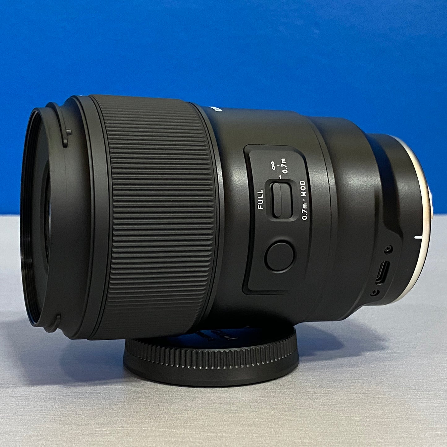 Tamron 90mm f/2.8 Di III Macro VXD