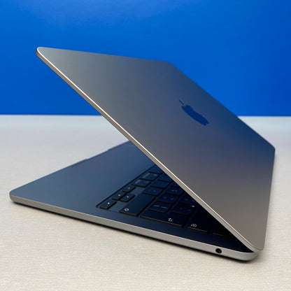 Apple MacBook Air 13.6" | 2022 | M2 8-Cores | 8GB | 256GB SSD
