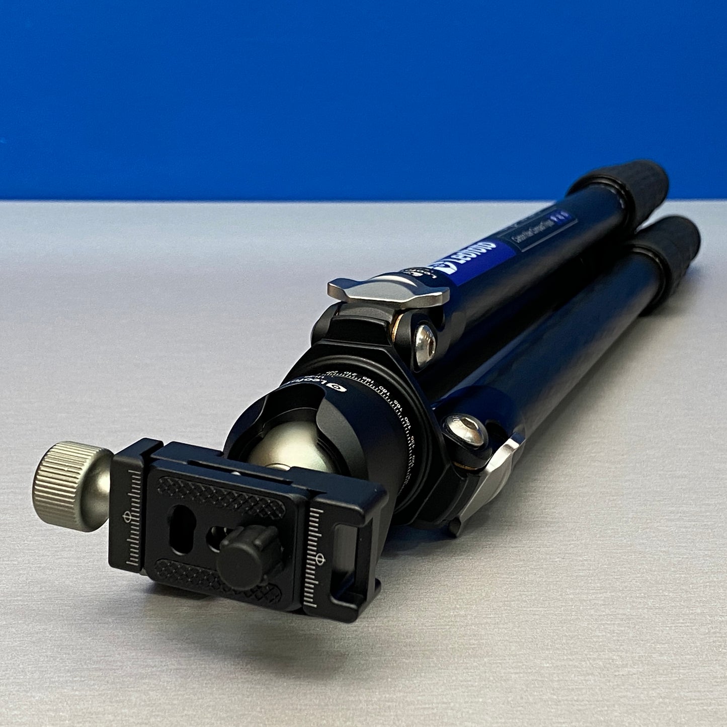 Tripé de Carbono Leofoto Ranger LS-224C + LH-25 | 900g | - NOVO