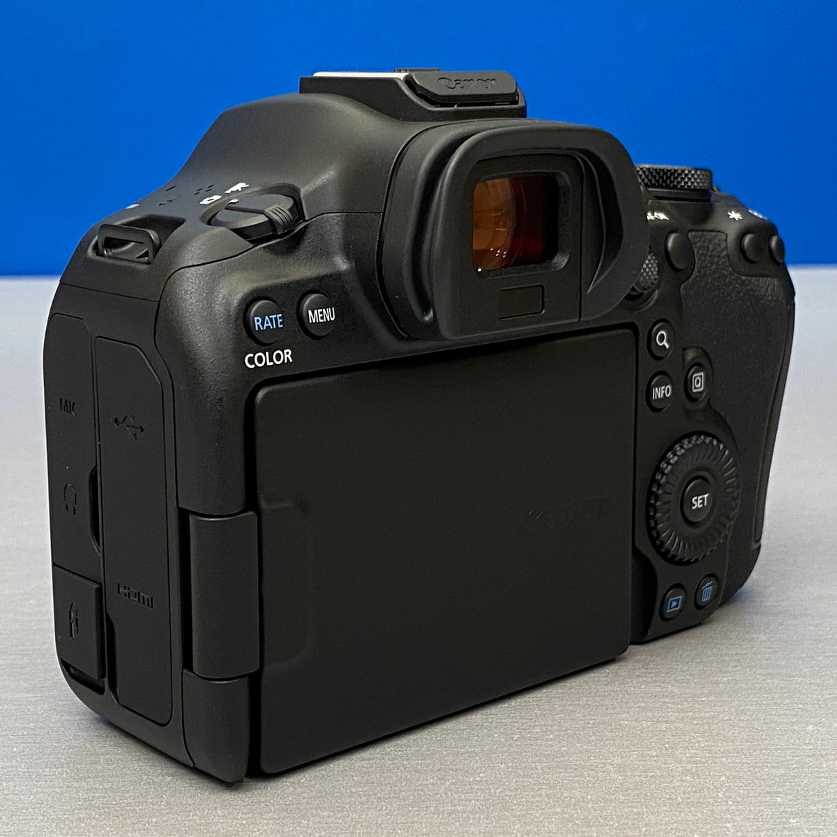 Canon EOS R6 Mark III (32.5MP) +  RF 24-105mm f/4 L IS USM | NOVA
