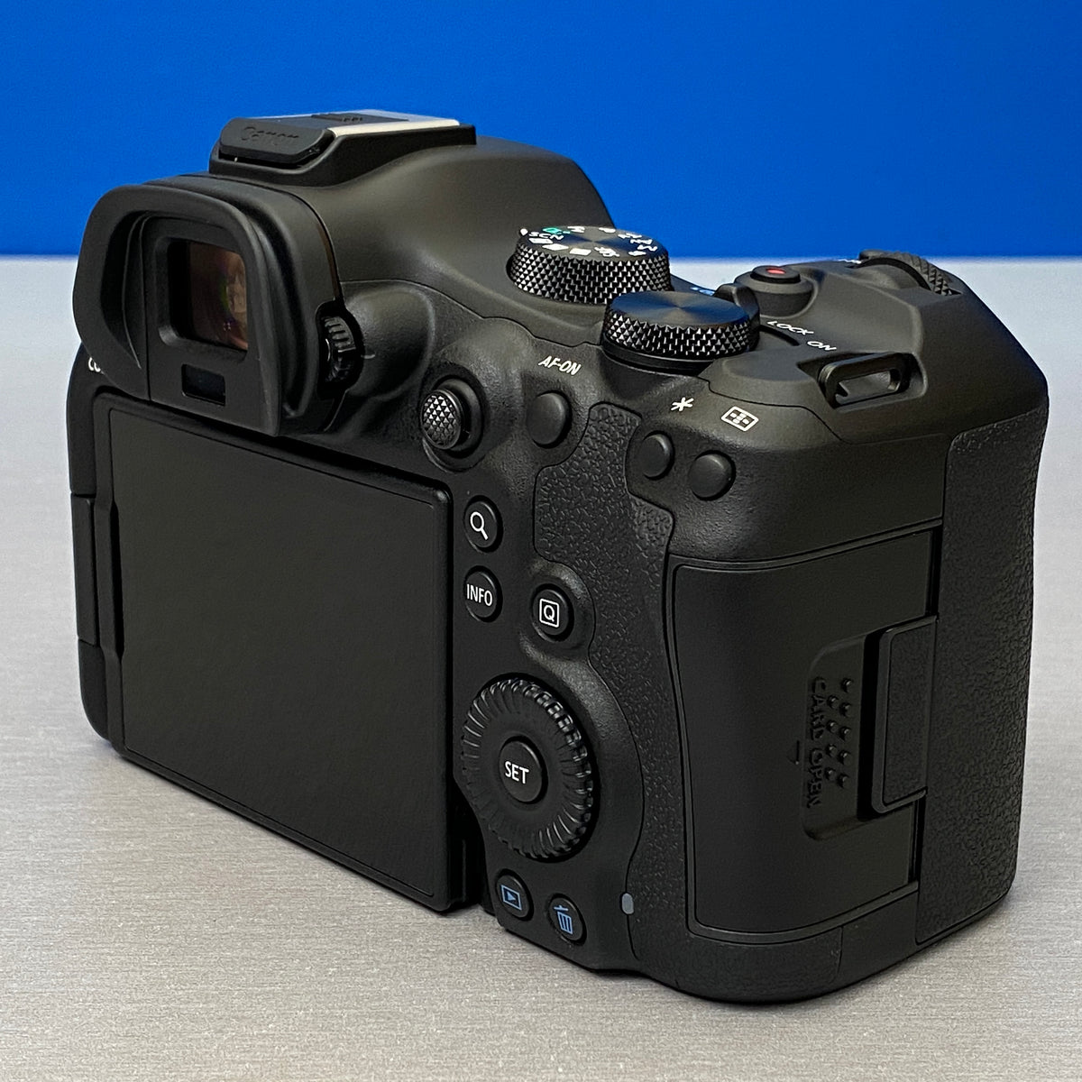 Canon EOS R6 Mark III (32.5MP) +  RF 24-105mm f/4 L IS USM | NOVA