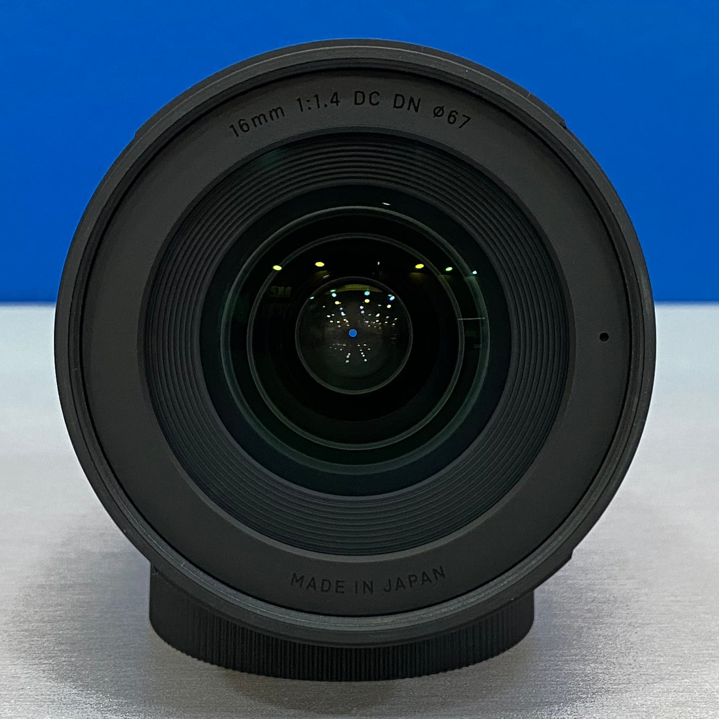 Sigma 16mm f/1.4 DC DN Contemporary | Canon EF-M | NOVA
