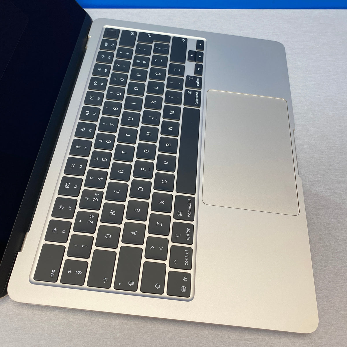 Apple MacBook Air 13.6" | 2025 | M4 10-Cores | 16GB | 512GB | Starlight
