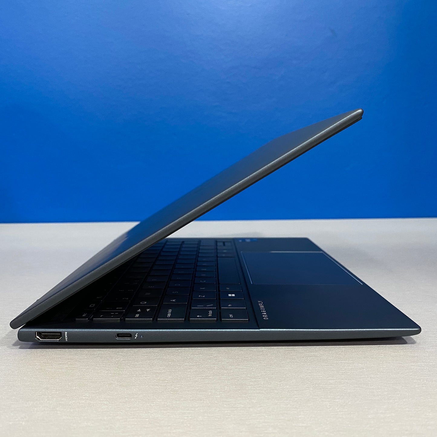 HP Elite Dragonfly G3 | 13.5" IPS WUXGA+ | i7-1255U | 16GB | 512GB | 990g