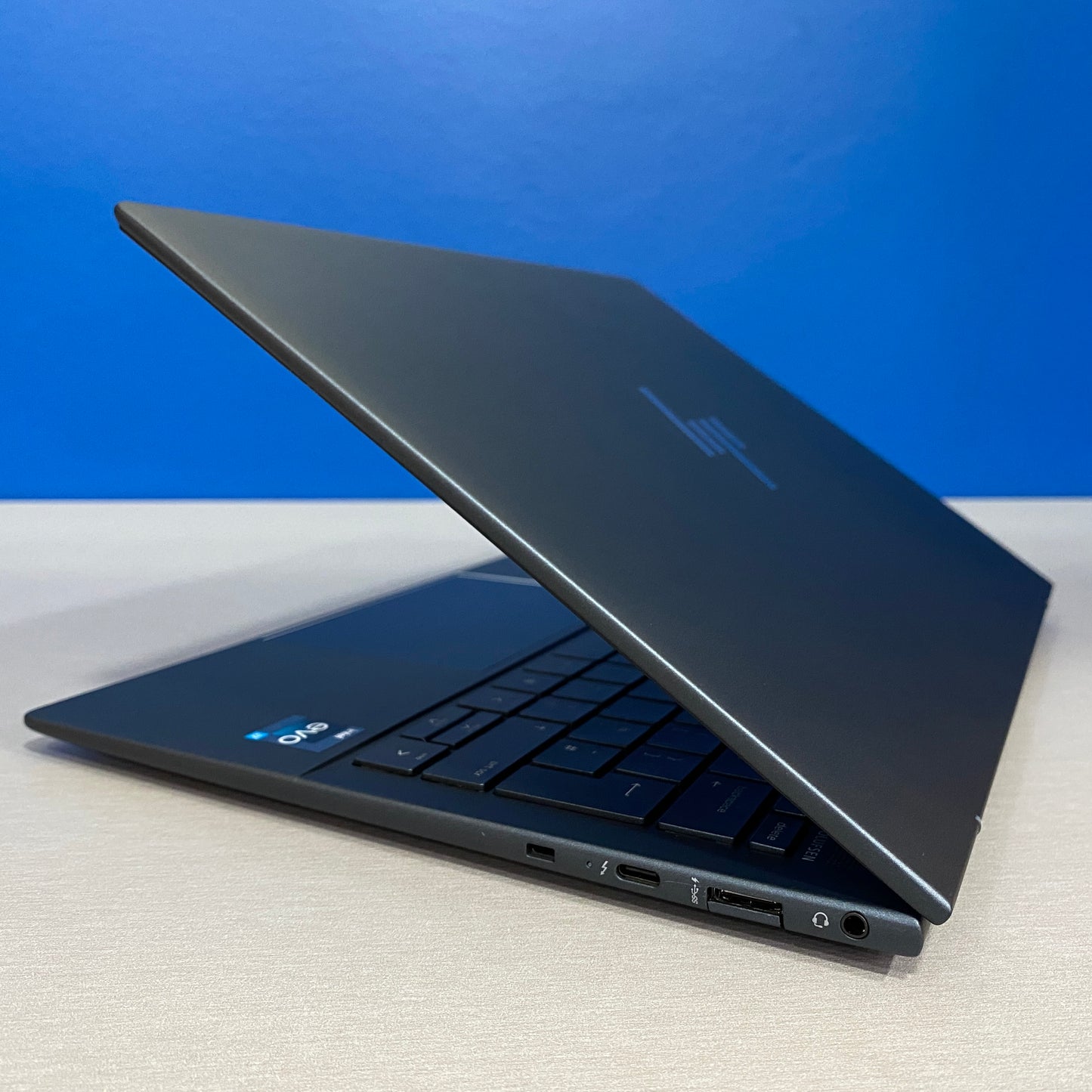 HP Elite Dragonfly G3 | 13.5" IPS WUXGA+ | i7-1255U | 16GB | 512GB | 990g