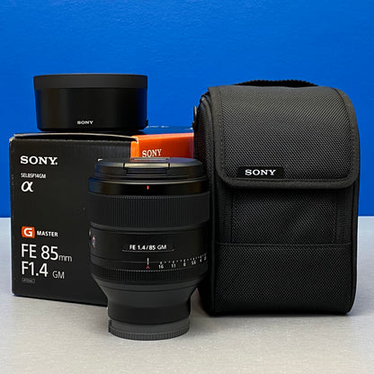 Sony FE 85mm f/1.4 GM