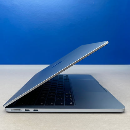 Apple MacBook Air 13.6" | 2025 | M4 10-Cores/16GB/256GB SSD