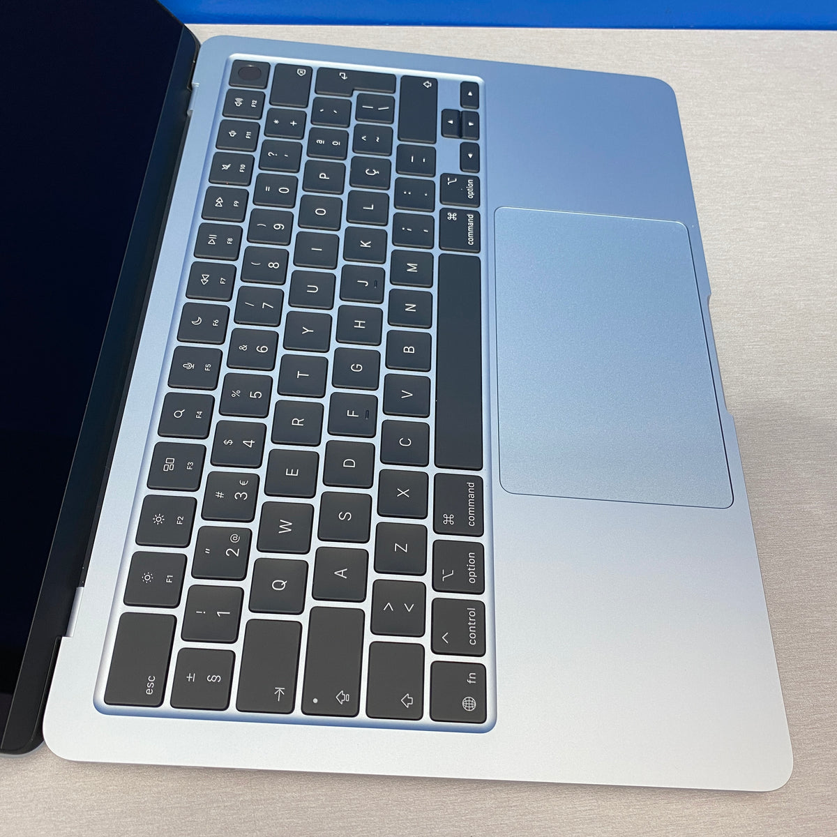 Apple MacBook Air 13.6" | 2025 | M4 10-Cores/16GB/256GB SSD