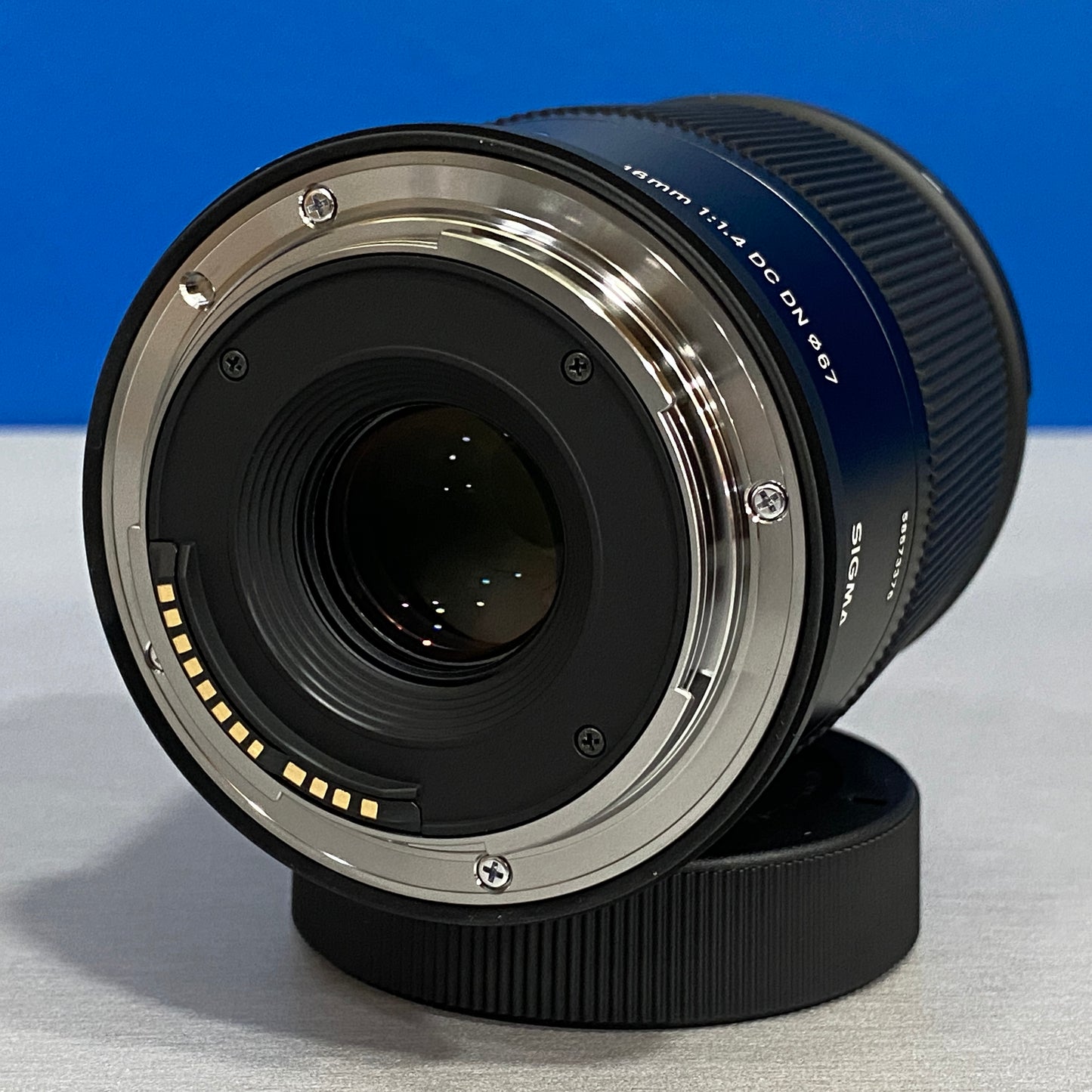 Sigma 16mm f/1.4 DC DN Contemporary | Canon RF-S | NOVA