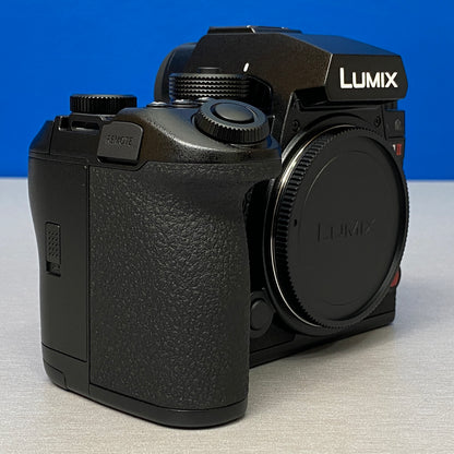 Panasonic Lumix S1 II (Corpo) - 24.1MP | NOVA