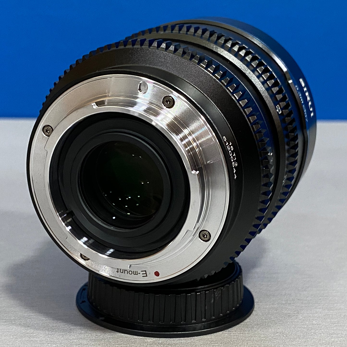 SIRUI Night Walker 16mm T1.2 (NOVA)