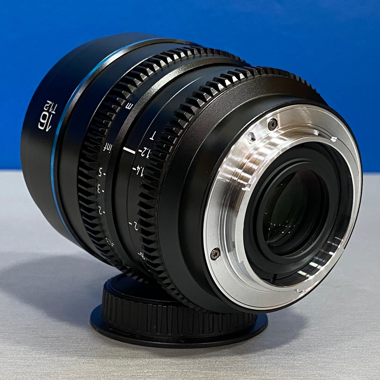 SIRUI Night Walker 16mm T1.2 (NOVA)