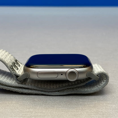 Apple Watch Series 11 | 42mm | GPS | Space Gray Aluminum