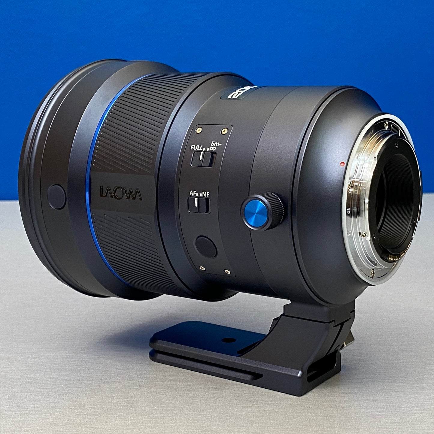 Laowa 200mm f/2.0 AF FF | NOVA