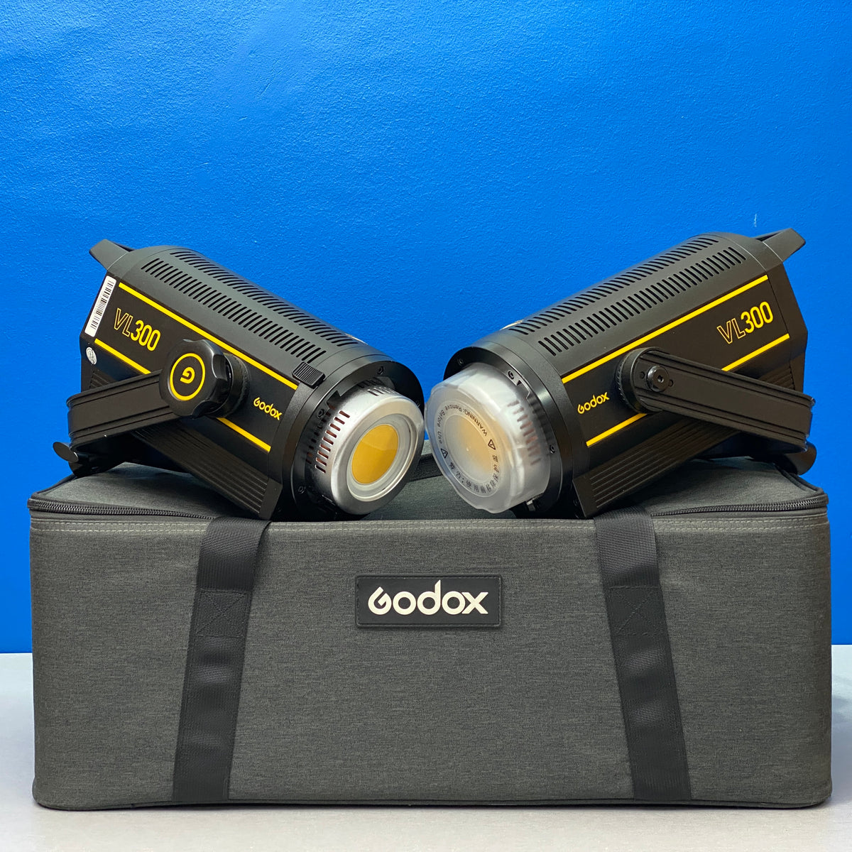 Kit Duplo Godox VL300 | LED | 300W + 300W