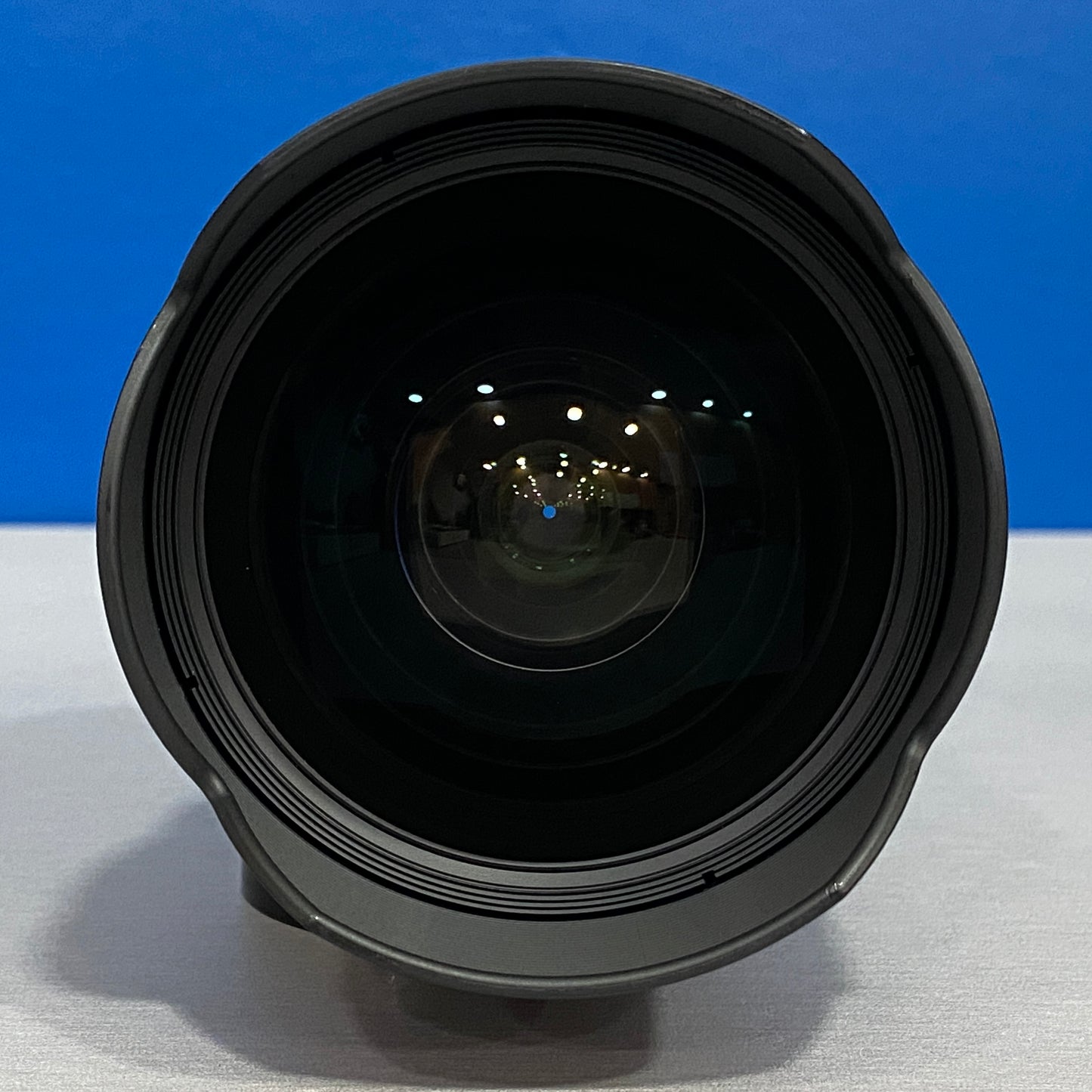 Tokina AT-X Pro SD 16-28mm f/2.8 FX