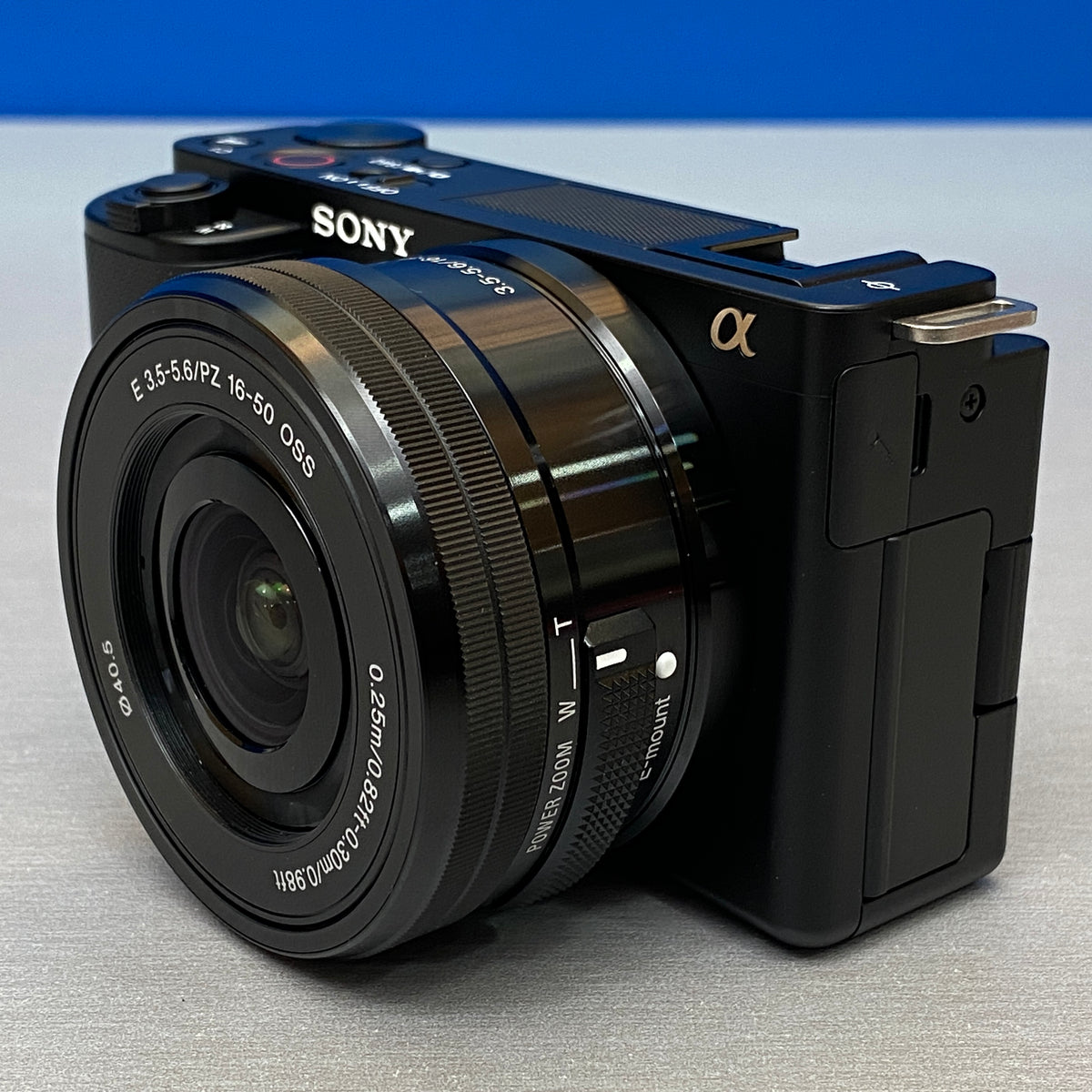 Sony ZV-E10 (24.2MP) + E PZ 16-50mm f/3.5-5.6 OSS