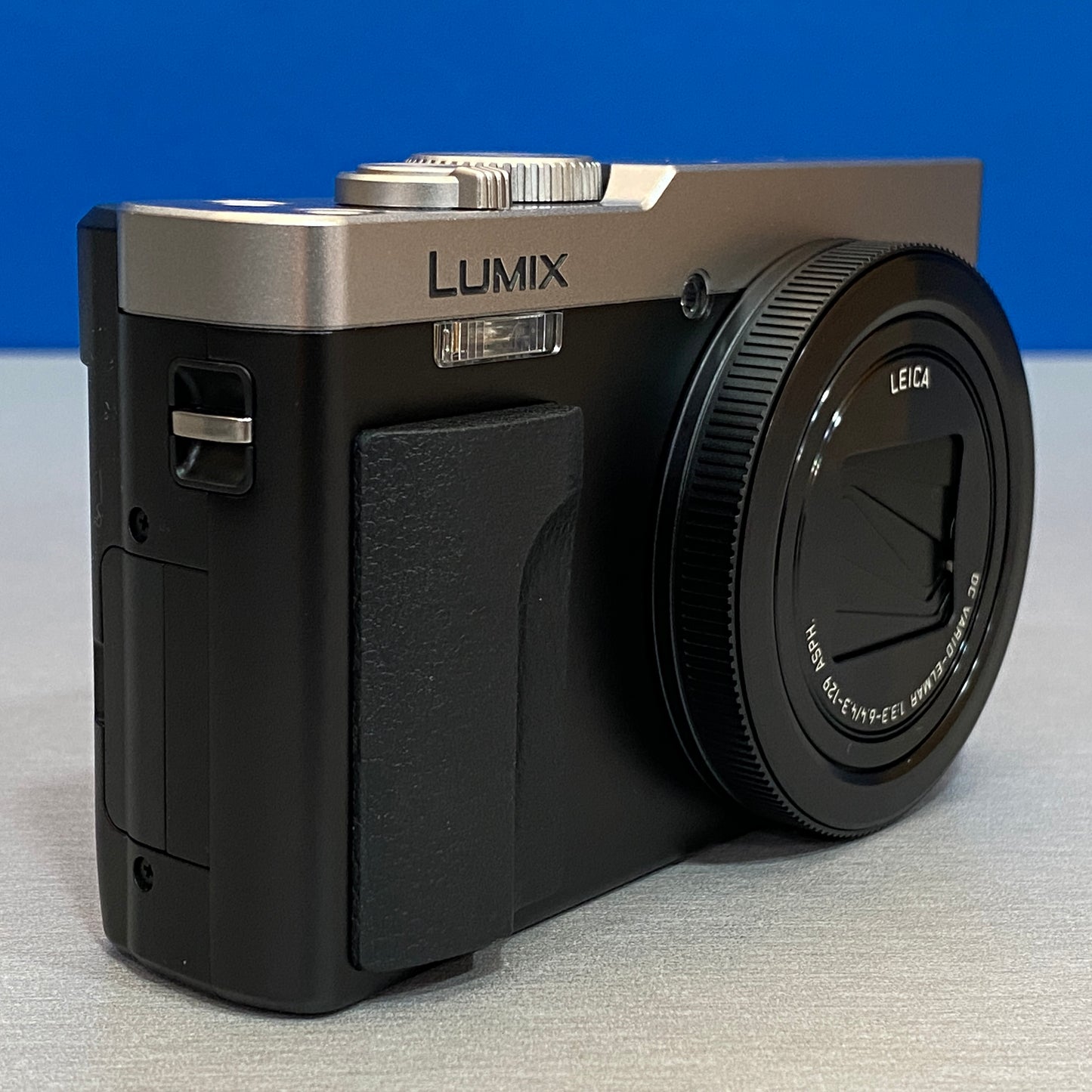 Panasonic Lumix DC-TZ99 (20.3MP) - 30x Optical Zoom - Silver - NOVA