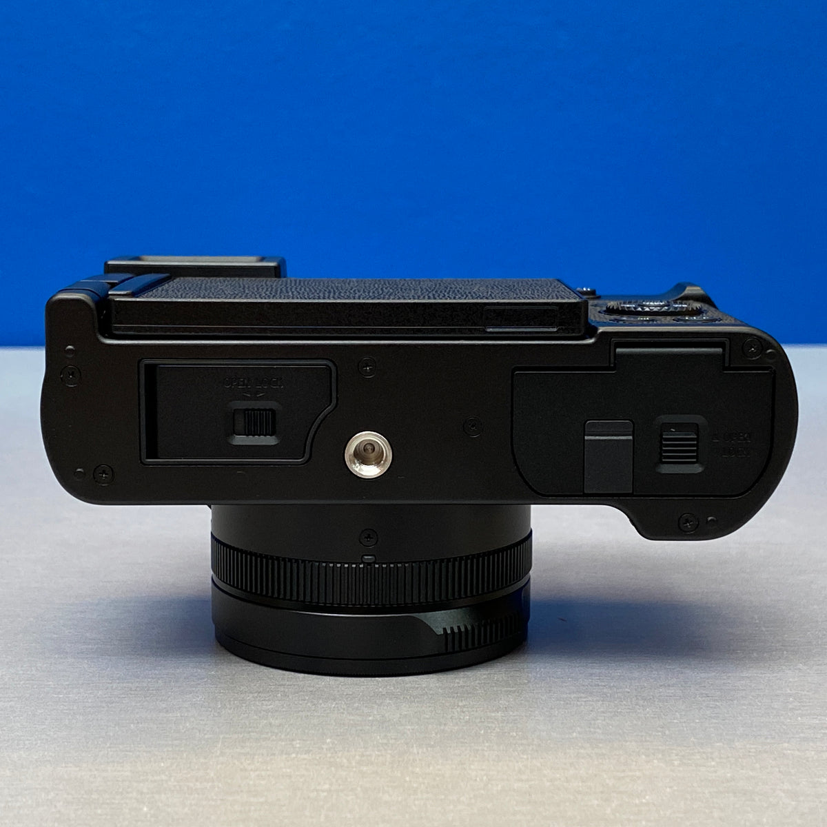 Panasonic Lumix L10 | 20.4MP | Black | NOVA