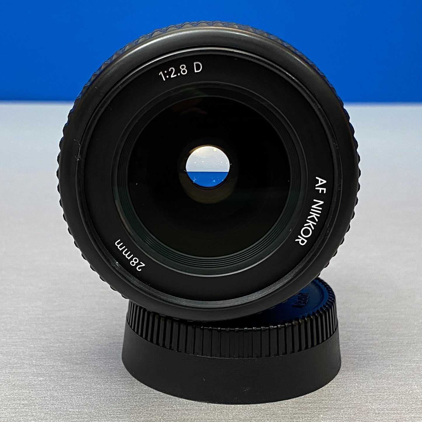 Nikon AF Nikkor 28mm f/2.8 D