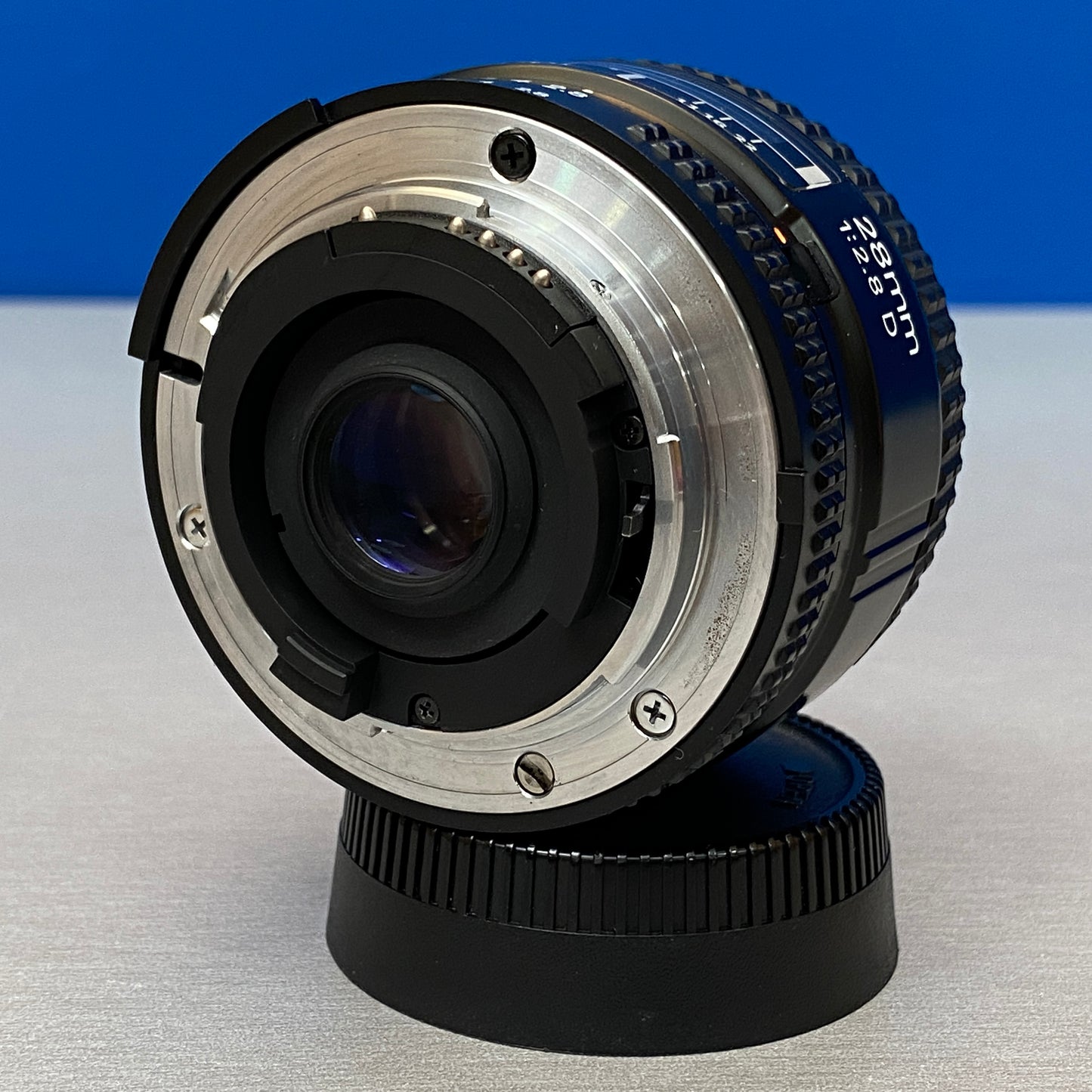 Nikon AF Nikkor 28mm f/2.8 D
