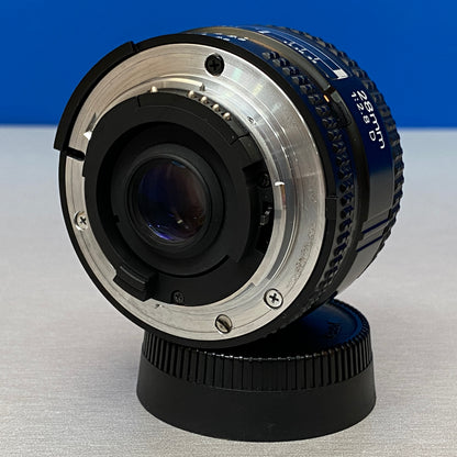 Nikon AF Nikkor 28mm f/2.8 D