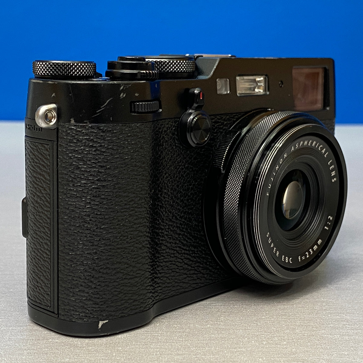 Fujifilm X100F (24.3MP)