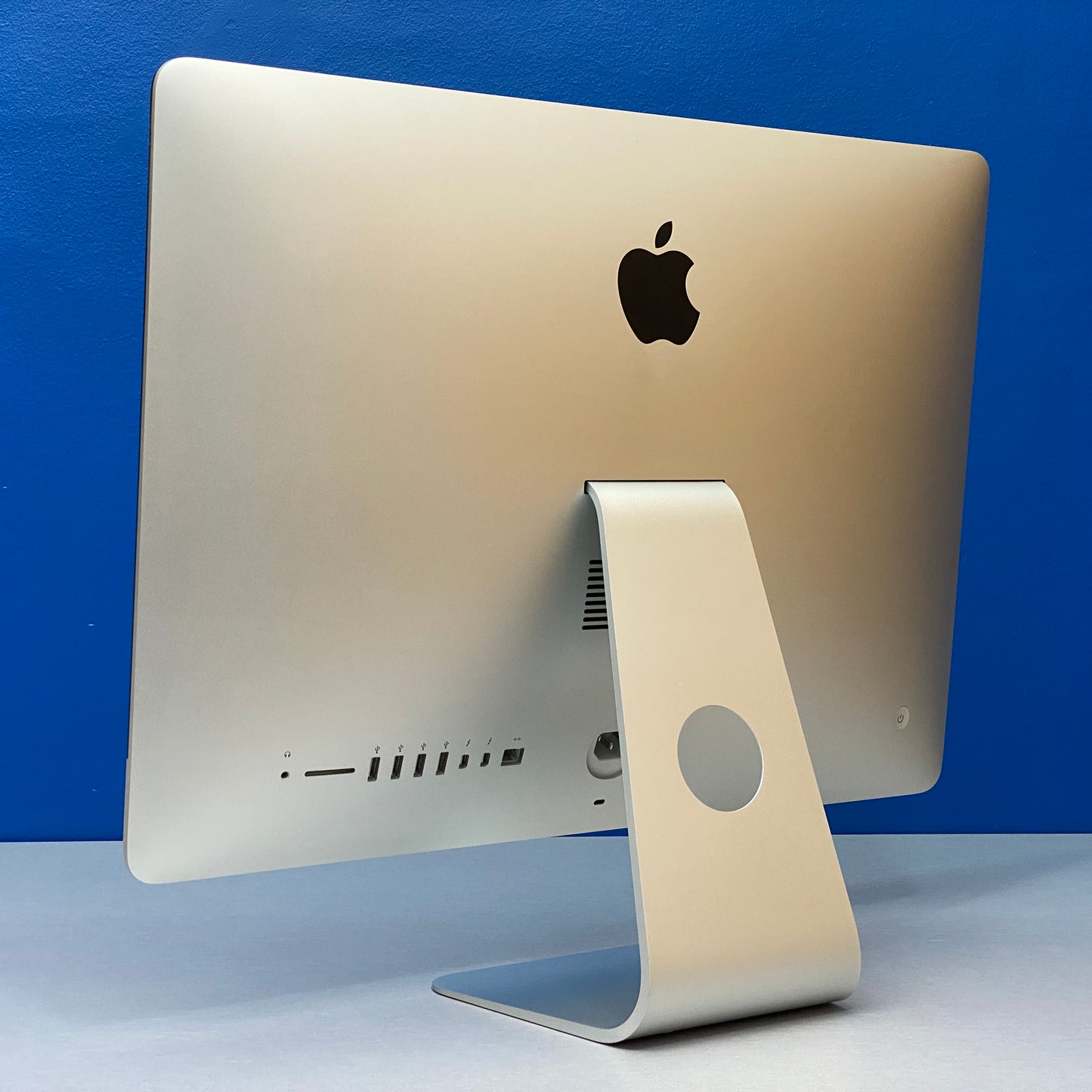 Apple iMac 21.5" - A1418 - Late 2015 | i5-5250U/8GB/256GB SSD