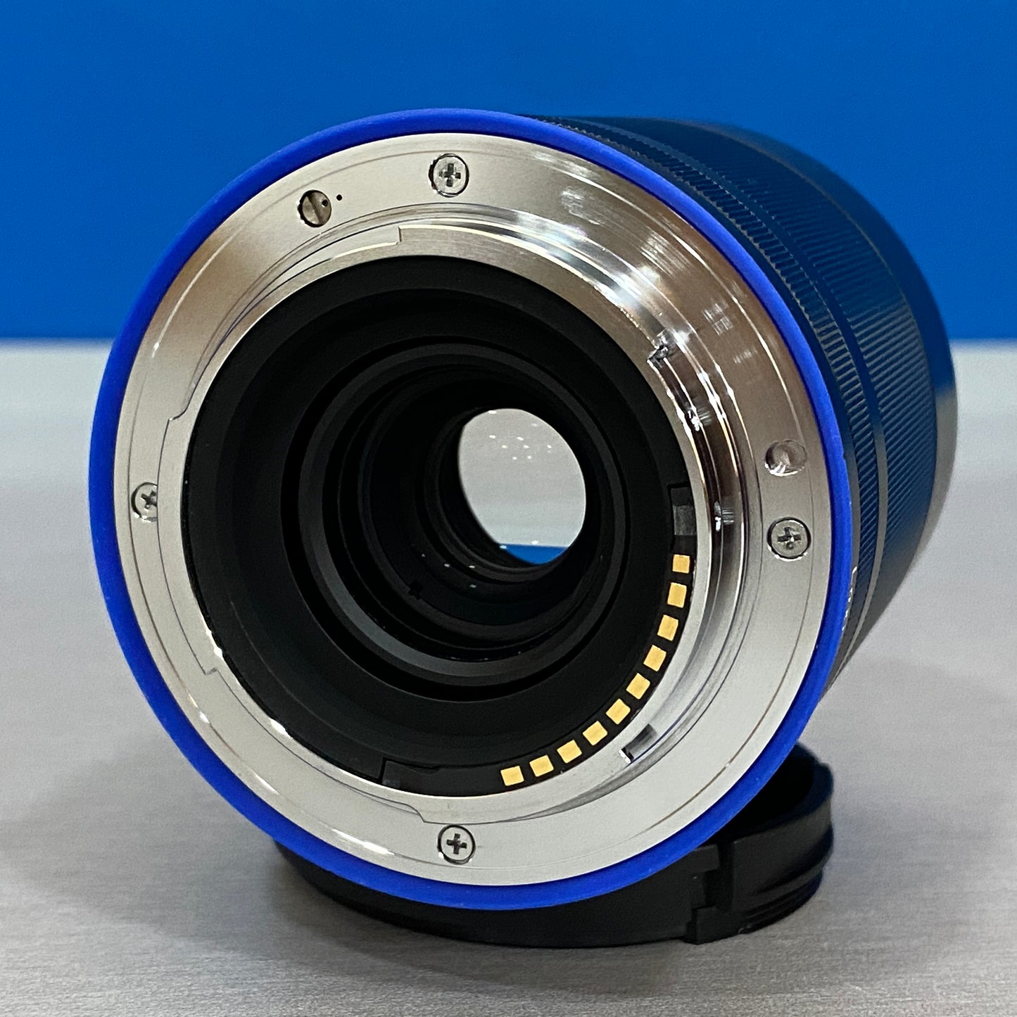 ZEISS Loxia 25mm f/2.4 Distagon T*
