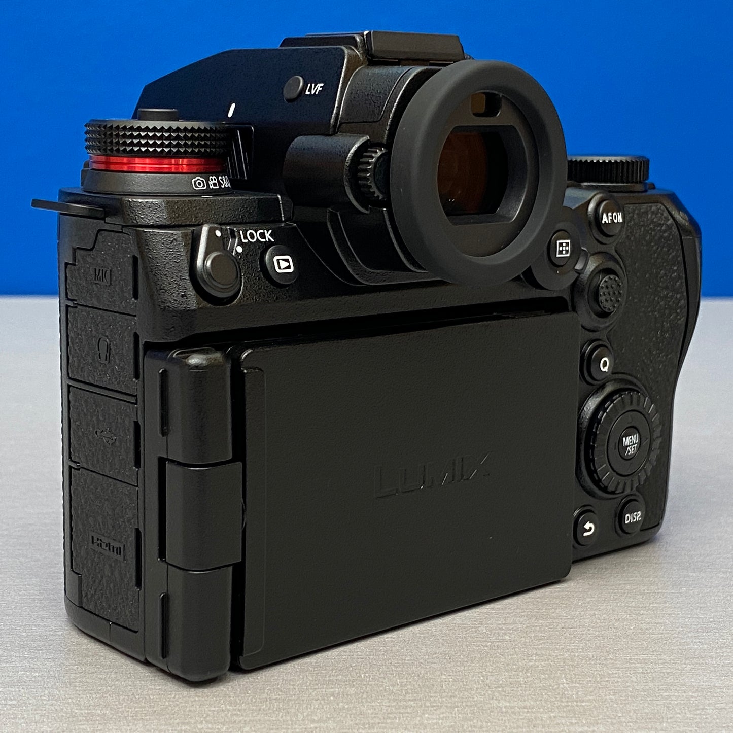 Panasonic Lumix S1 II (24.1MP) + Lumix S 24-105mm f/4 Macro O.I.S. | NOVA