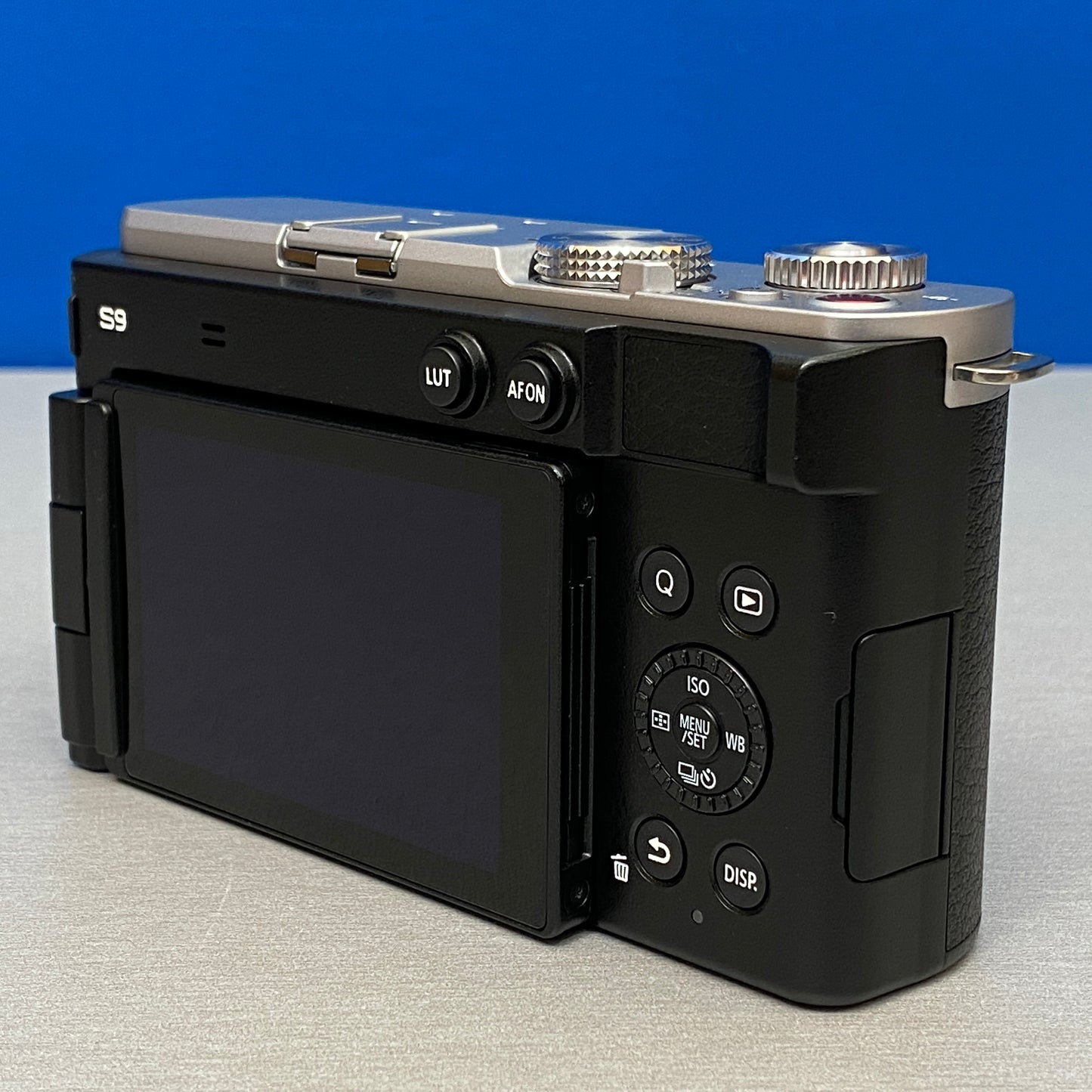 Panasonic Lumix S9 (Corpo) - 24.2MP | NOVA